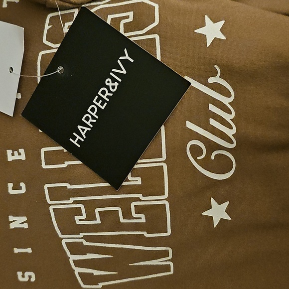 NWT Brown Wellness Club Tee Size Juniors M Spandex - Picture 4 of 4